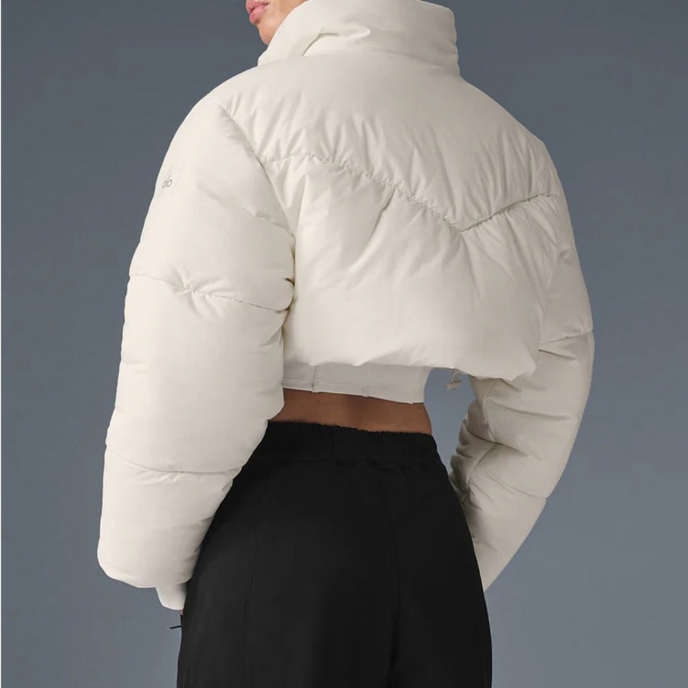 Alo Main Act Corset Puffer Jacket - Picture 2 of 8